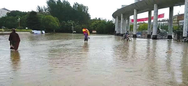 山東大暴雨，羅德移動泵車隨時待命
